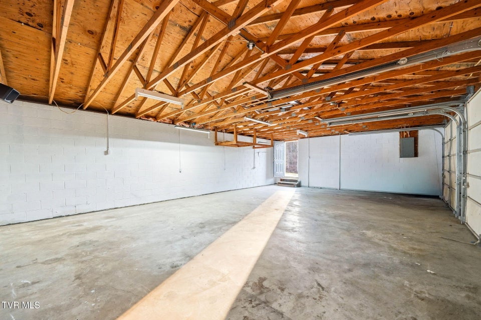 Photo #26: 4030 Reservoir Road