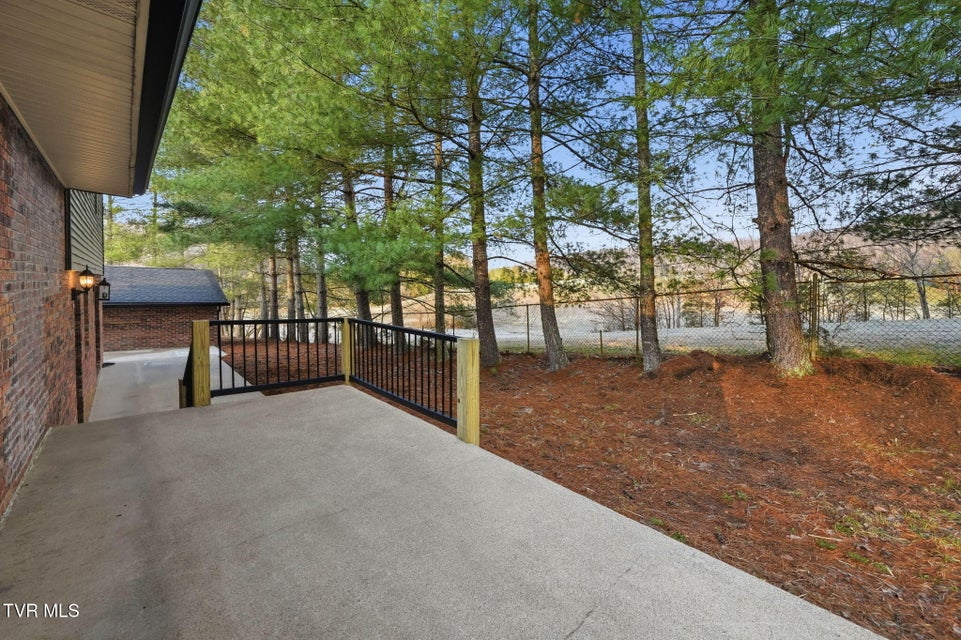 Photo #29: 4030 Reservoir Road