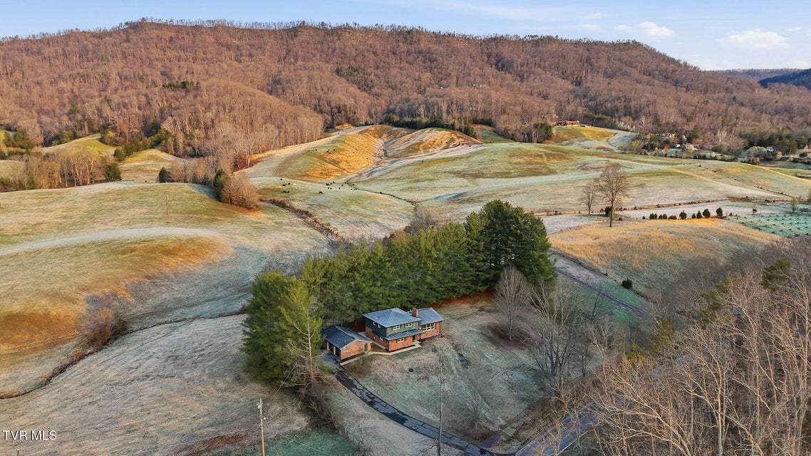 Photo #30: 4030 Reservoir Road