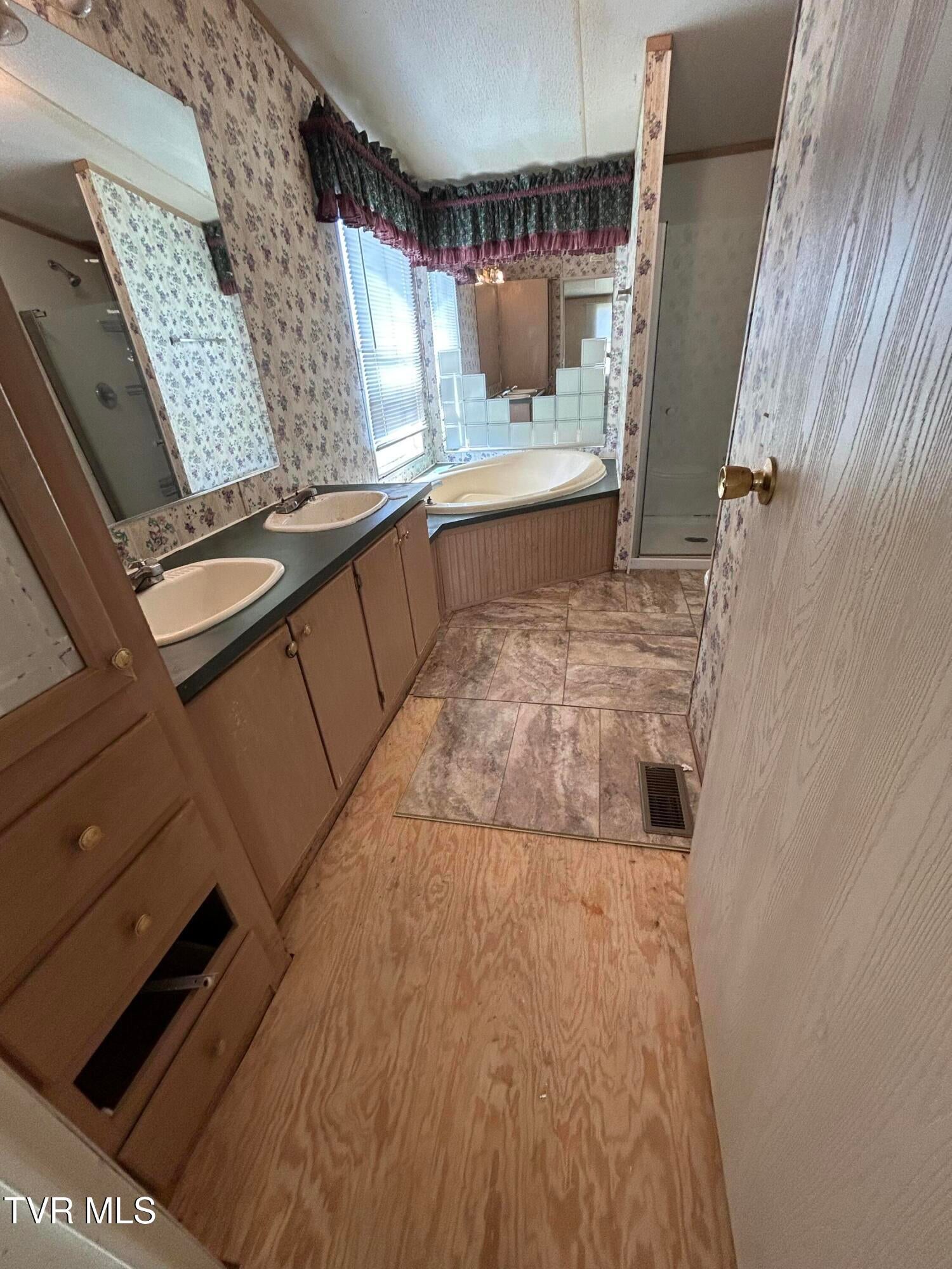 Photo #24: 1861 Corby Bridge Road