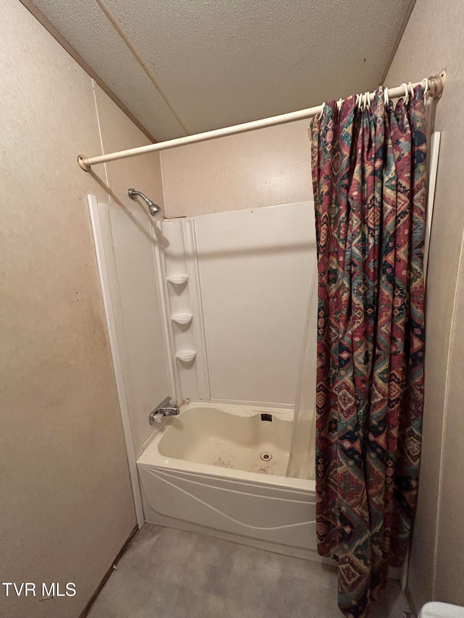 Photo #31: 1861 Corby Bridge Road