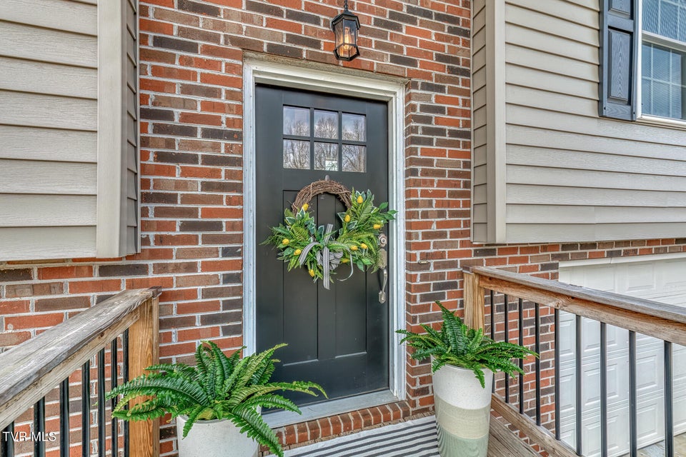 Photo #3: 328 Kings Road