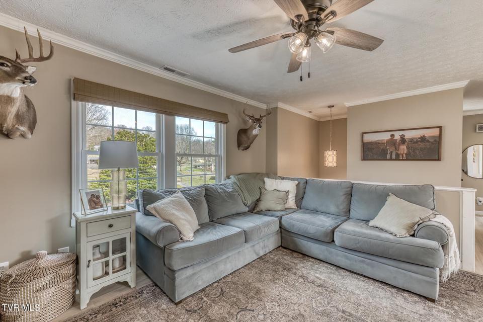 Photo #6: 328 Kings Road