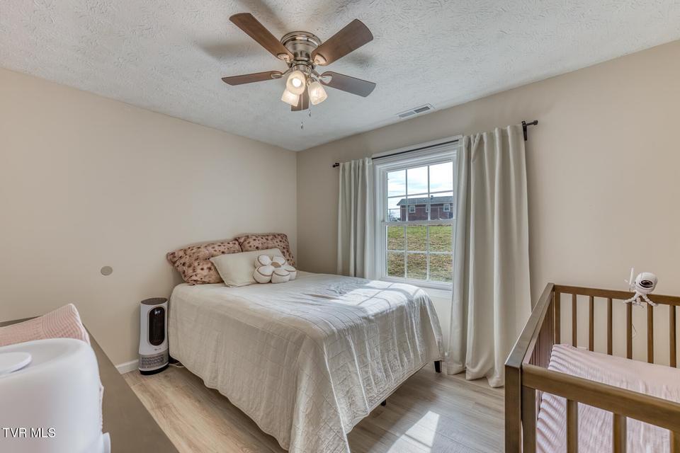 Photo #13: 328 Kings Road