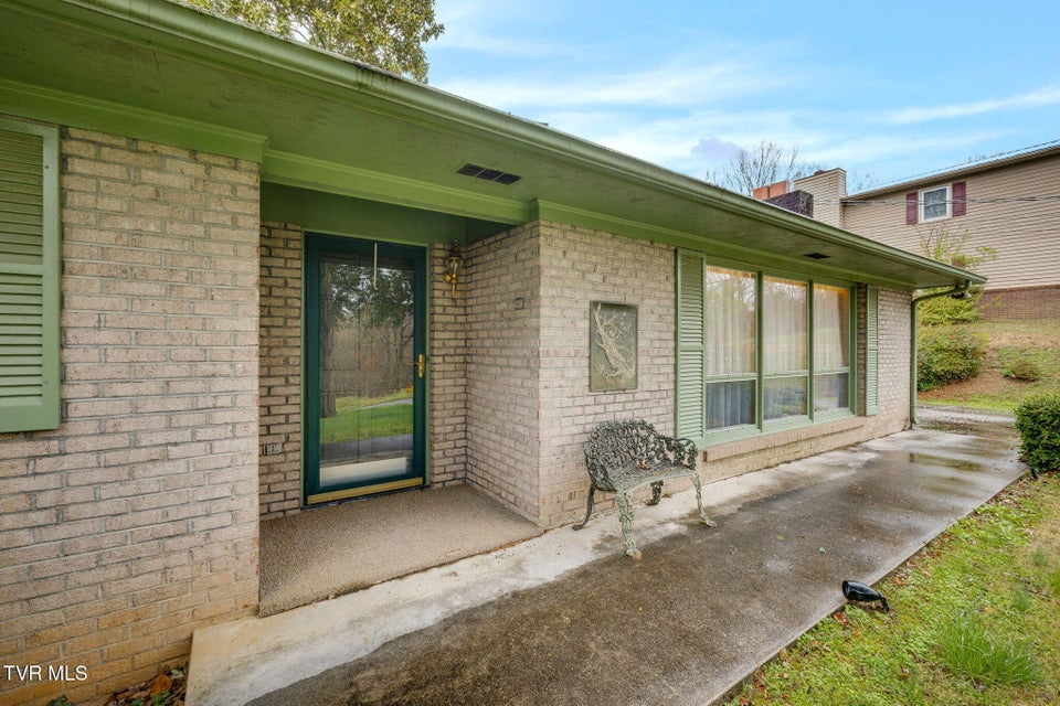 Photo #4: 730 Outer Drive