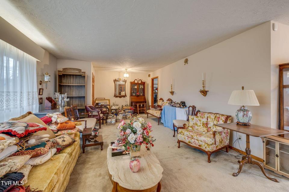 Photo #7: 730 Outer Drive