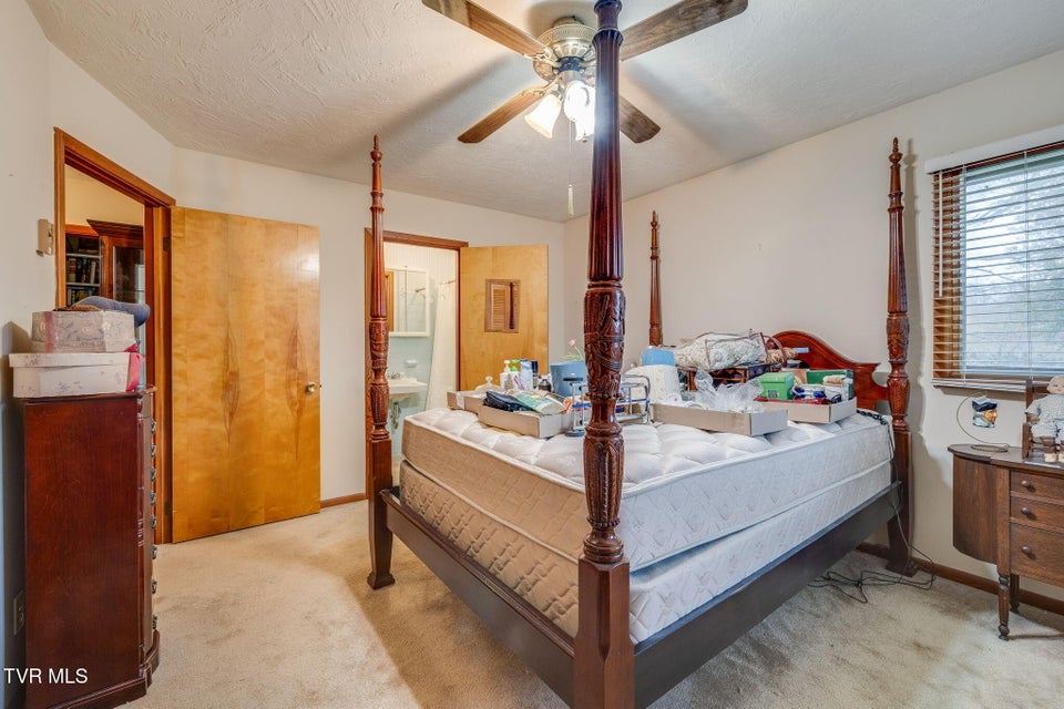 Photo #17: 730 Outer Drive