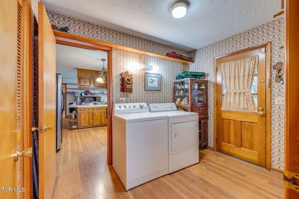 Photo #25: 730 Outer Drive