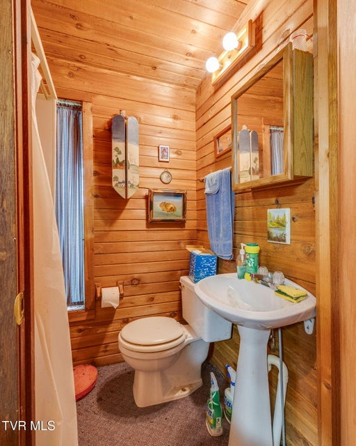 Photo #32: 730 Outer Drive