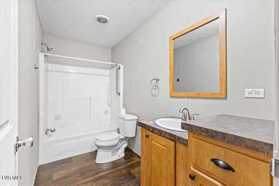 Photo #23: 1103 Bluefield Avenue