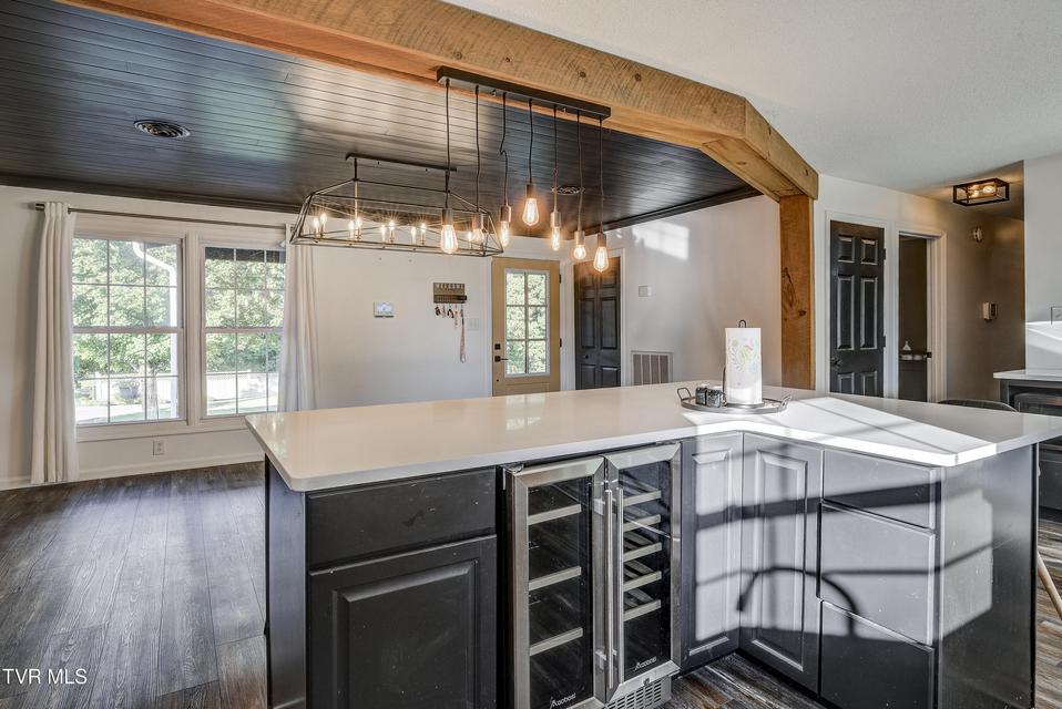 Photo #10: 110 Hopeville Avenue