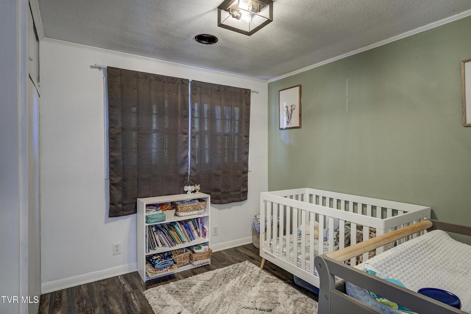 Photo #27: 110 Hopeville Avenue