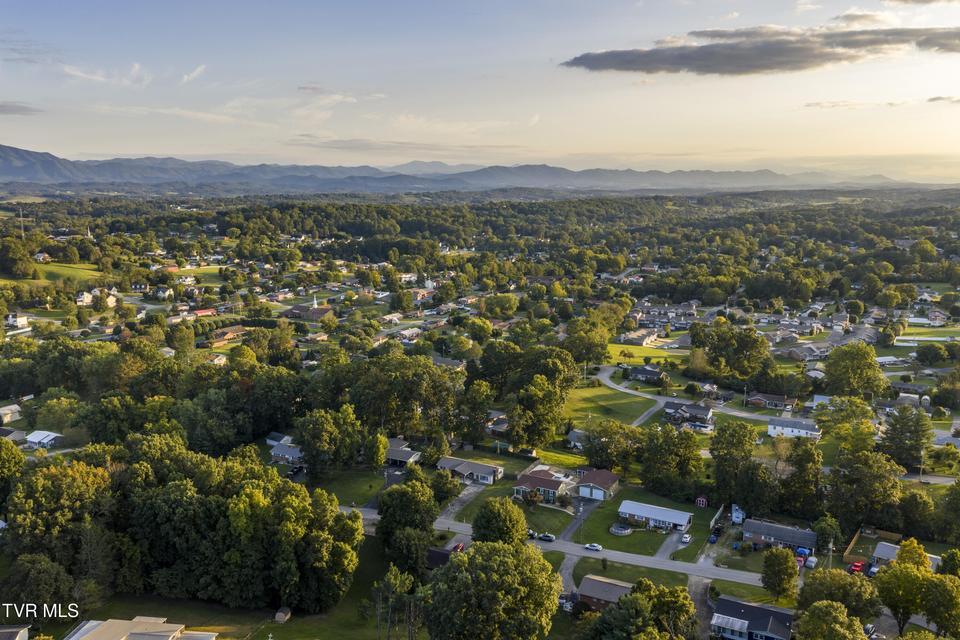 Photo #56: 110 Hopeville Avenue