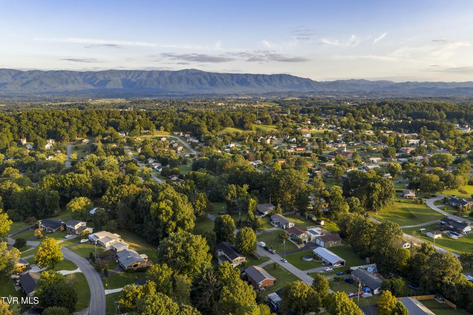 Photo #57: 110 Hopeville Avenue