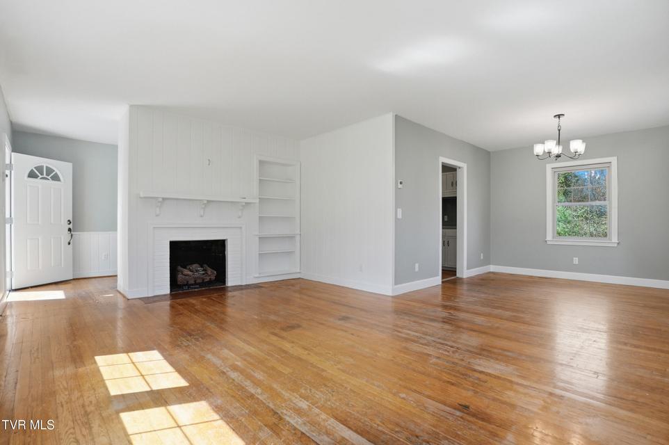 Photo #7: 103 Sherwood Drive