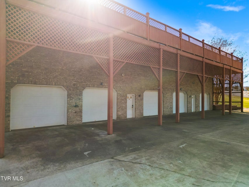 Photo #6: 101 Crestview Drive