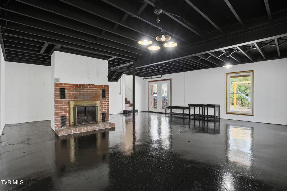 Photo #26: 103 Sherwood Drive