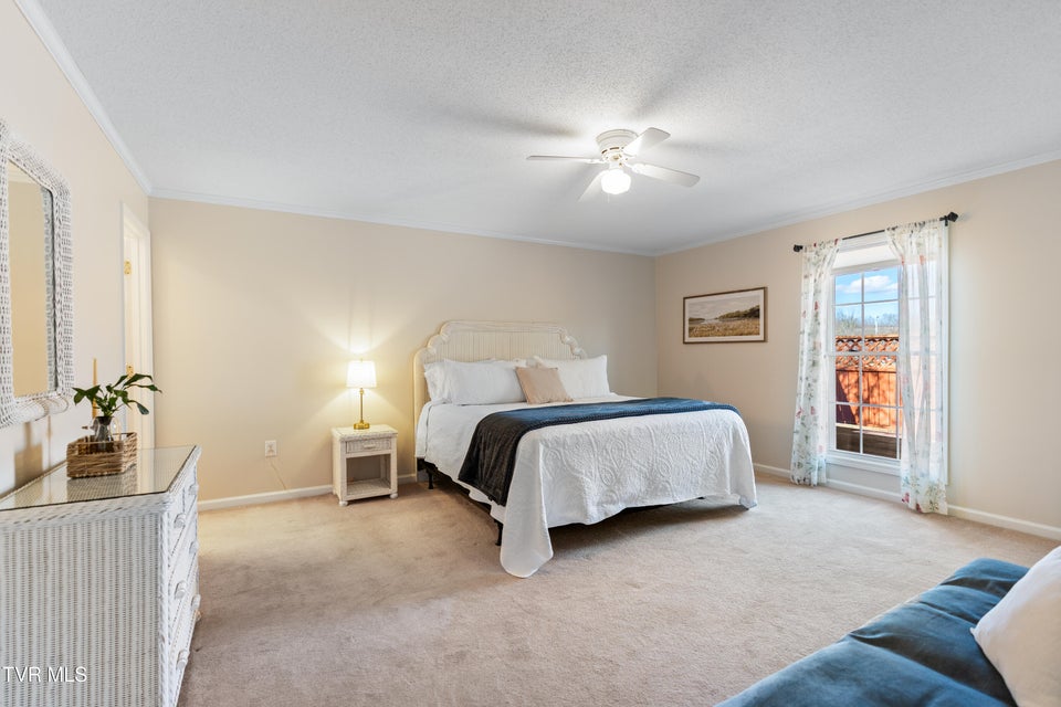 Photo #18: 101 Crestview Drive