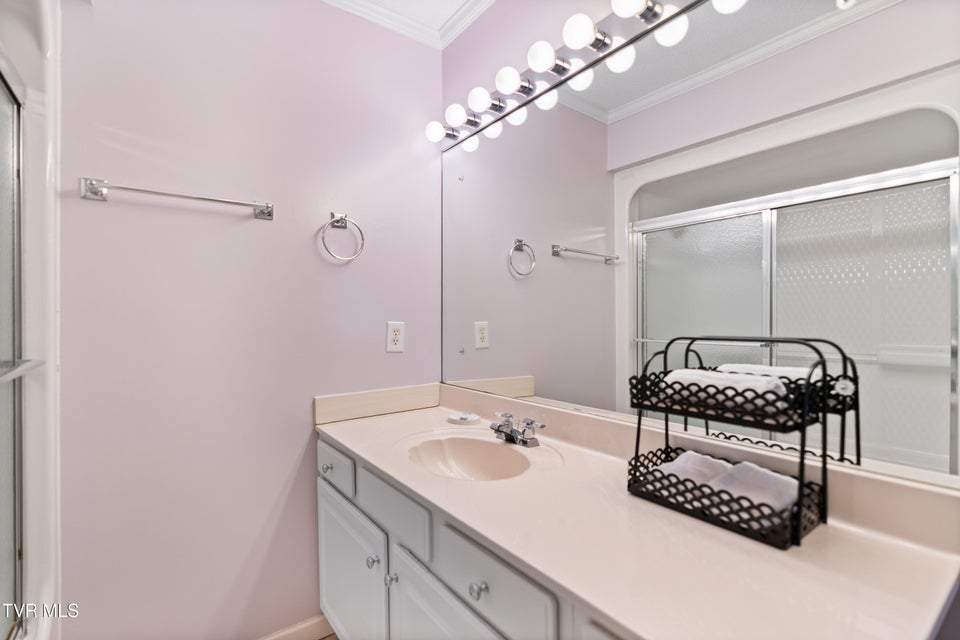 Photo #23: 101 Crestview Drive