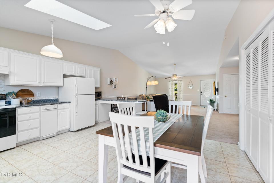 Photo #30: 101 Crestview Drive