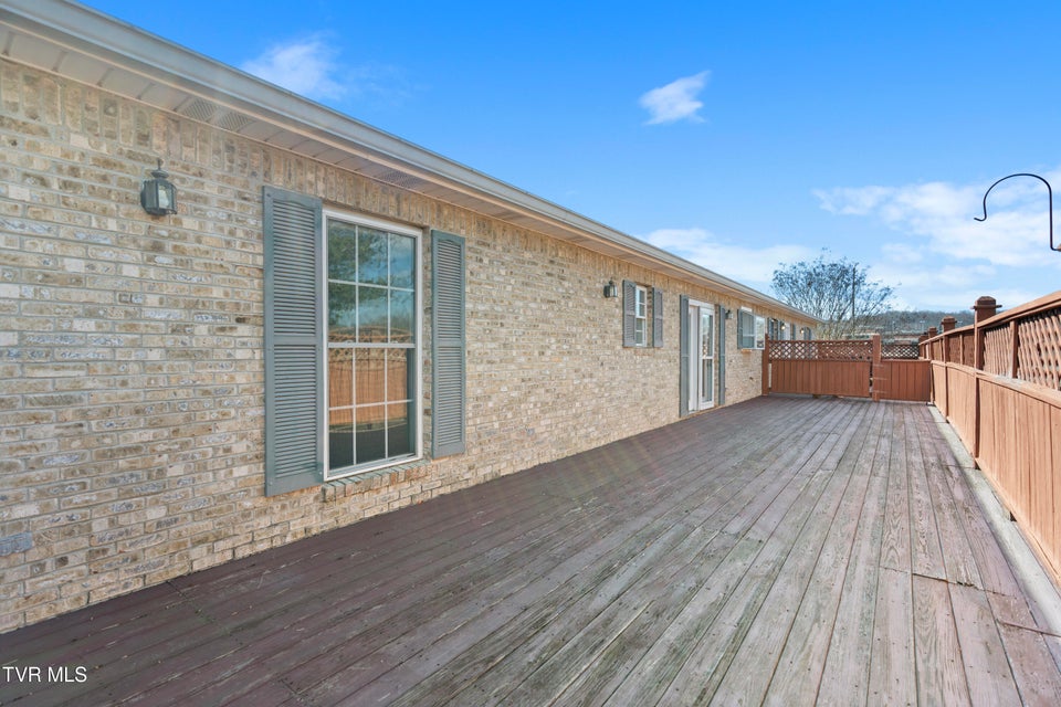 Photo #35: 101 Crestview Drive