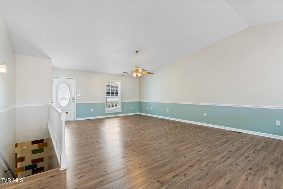 Photo #47: 101 Crestview Drive