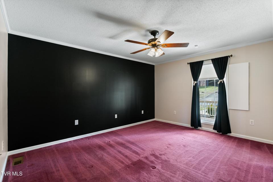 Photo #48: 101 Crestview Drive