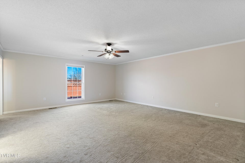 Photo #53: 101 Crestview Drive