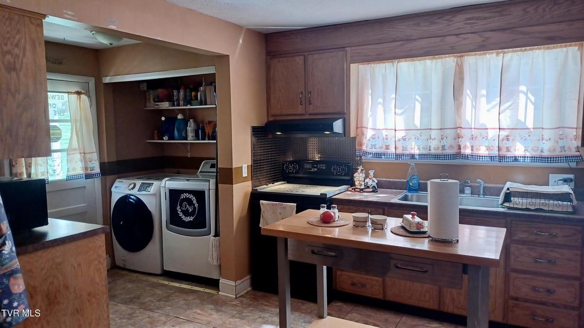 Photo #9: 1411 Island Road