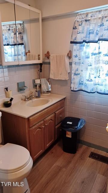 Photo #20: 1411 Island Road