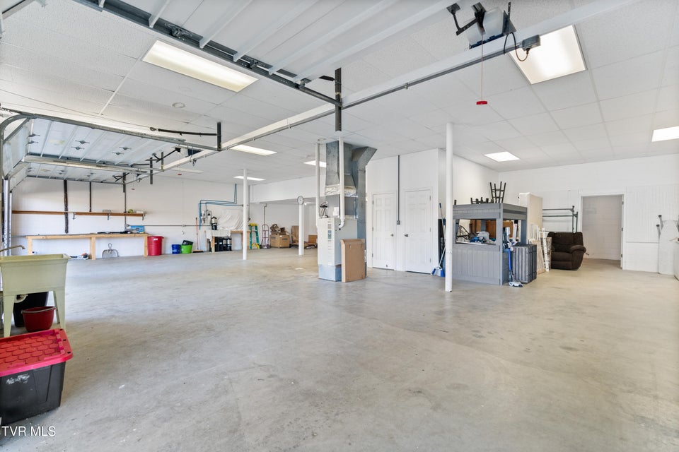 Photo #62: 101 Crestview Drive