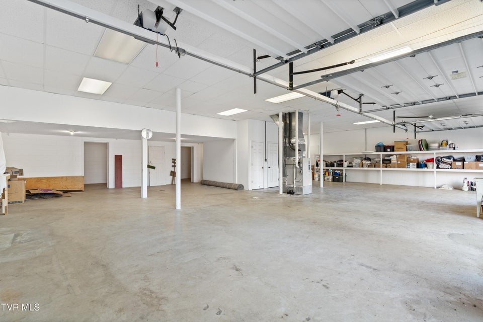 Photo #64: 101 Crestview Drive