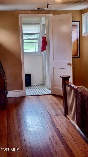 Photo #25: 1411 Island Road