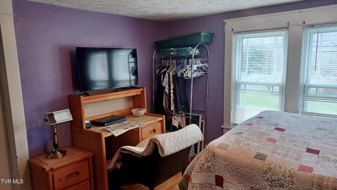 Photo #32: 1411 Island Road