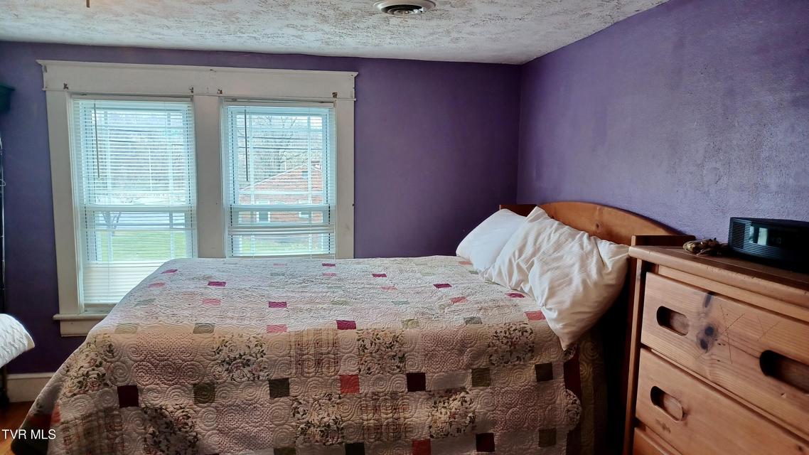 Photo #31: 1411 Island Road