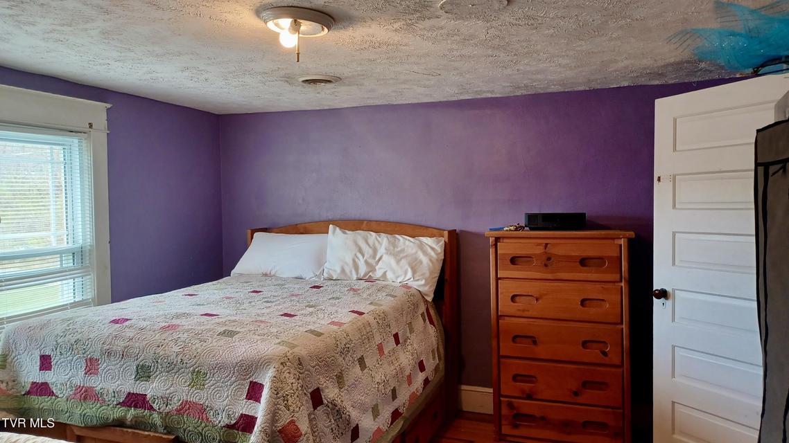 Photo #33: 1411 Island Road