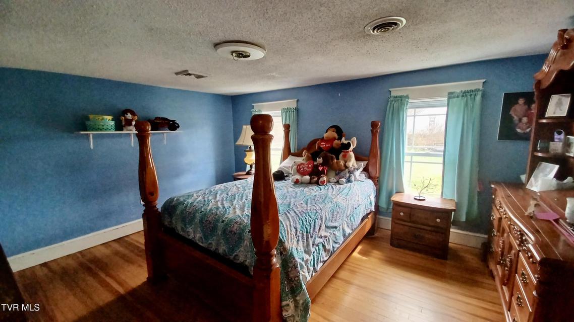 Photo #34: 1411 Island Road