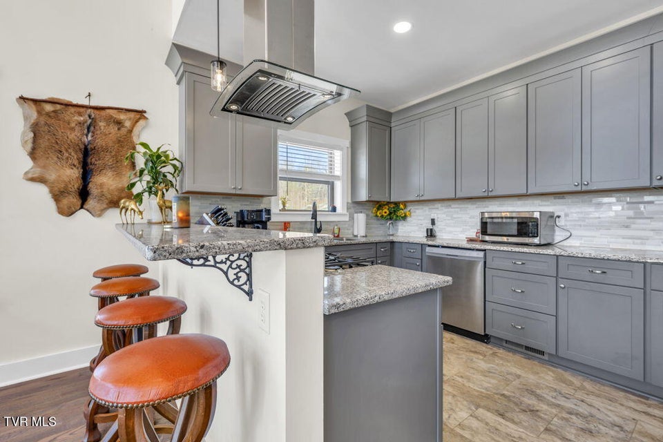 Photo #15: 550 Ridgeview Drive