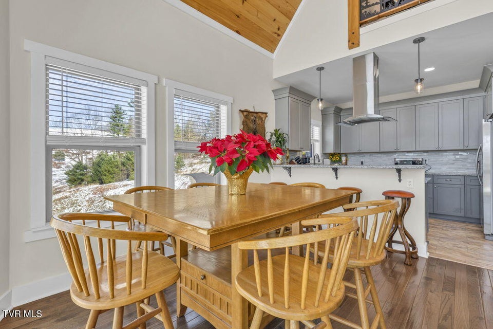 Photo #20: 550 Ridgeview Drive