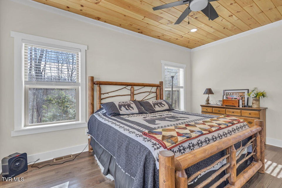 Photo #23: 550 Ridgeview Drive