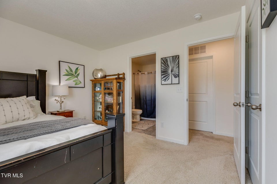 Photo #34: 2475 Bridgeforth Crossing