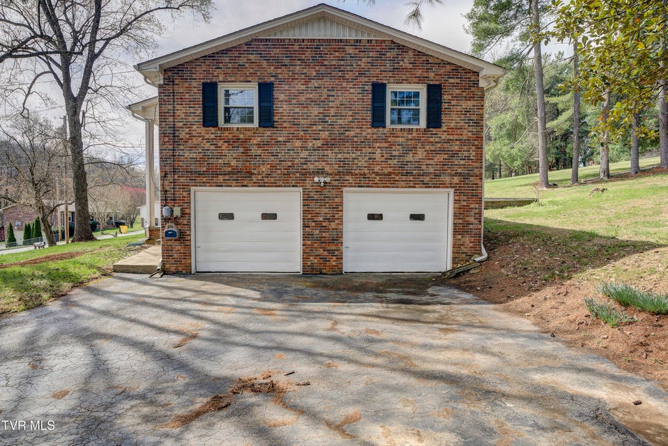 Photo #41: 3017 Winesap Road