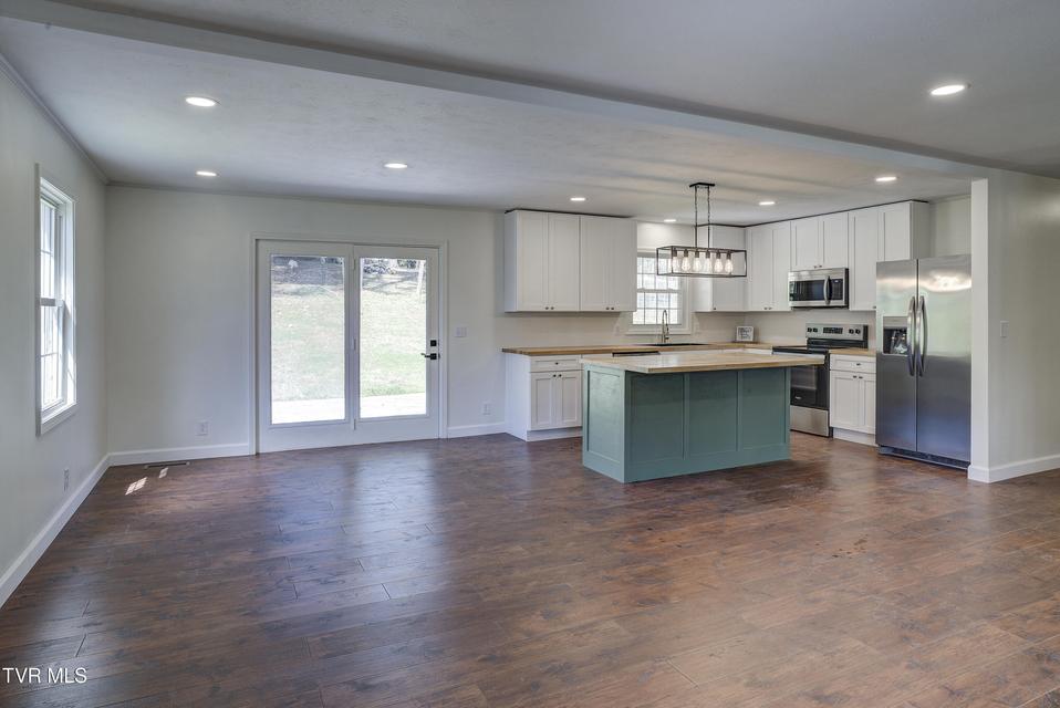 Photo #4: 3017 Winesap Road