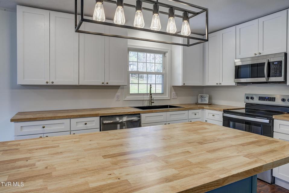 Photo #13: 3017 Winesap Road