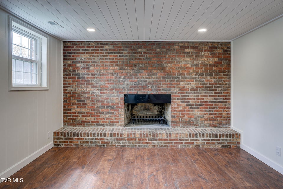 Photo #33: 3017 Winesap Road