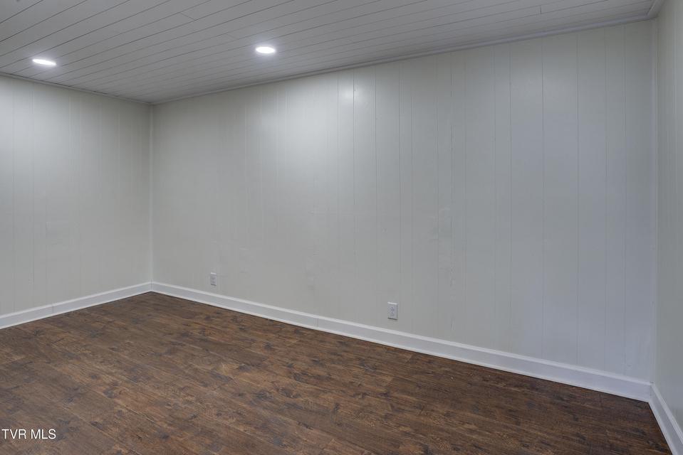 Photo #35: 3017 Winesap Road