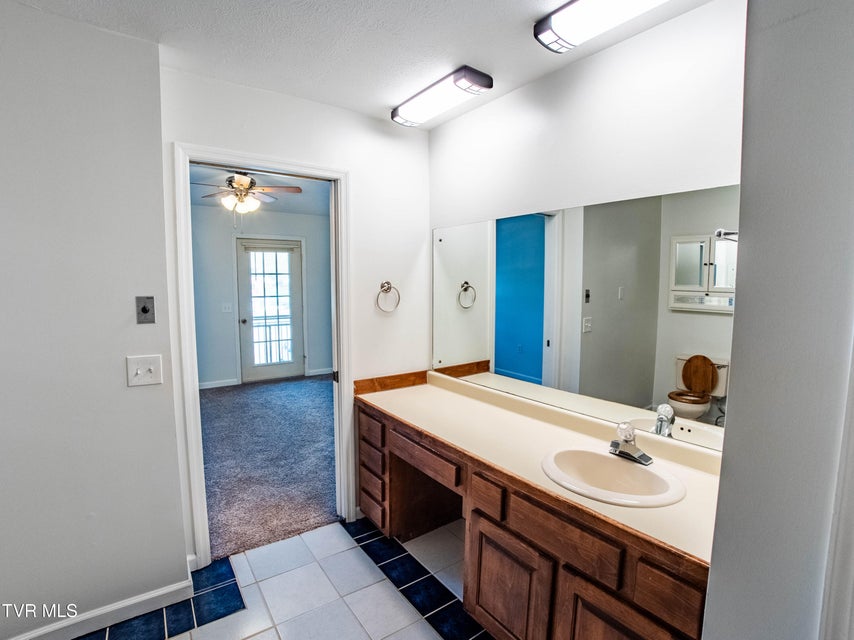 Photo #27: 802 Locust Street