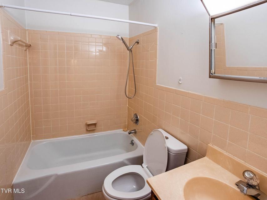 Photo #13: 802 Locust Street