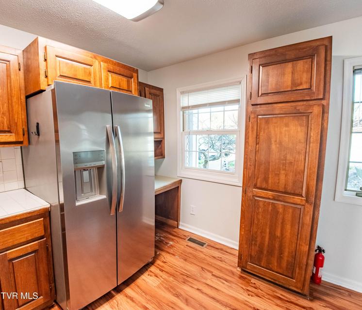 Photo #7: 802 Locust Street