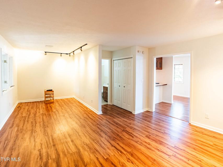 Photo #9: 802 Locust Street